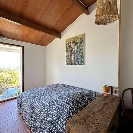 Mazet Cezar, Climatise Pour 4 Personnes, Avec Piscine Collective A Villa